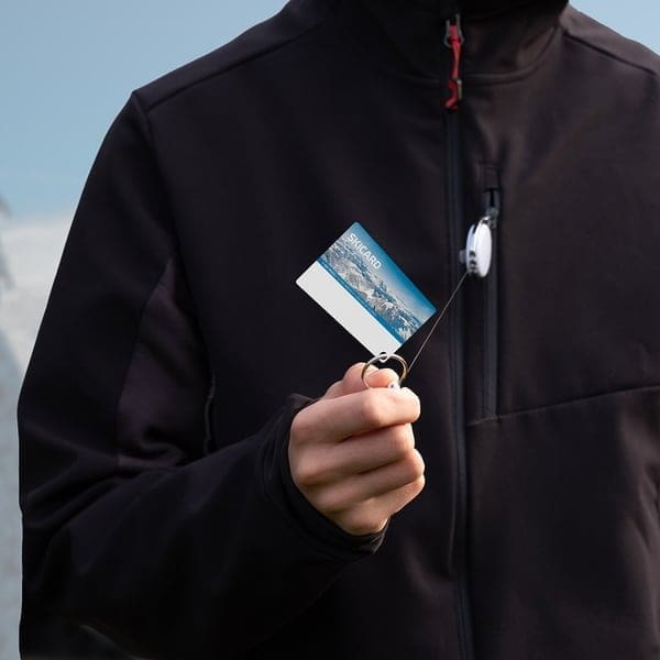 Ski Pass z karabińczykiem, biały