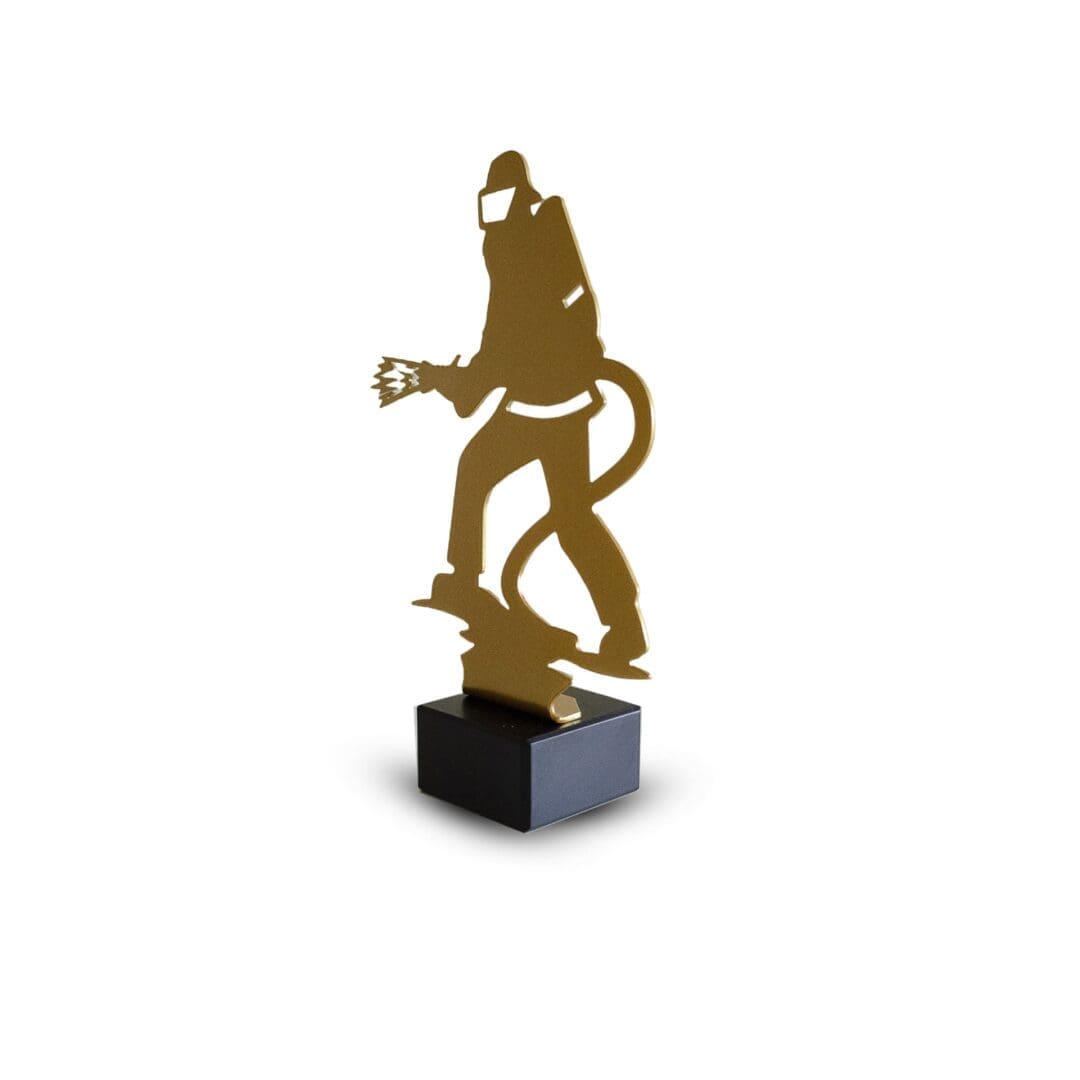 STATUETKA STRAŻAKA NAGRODA ZŁOTA METAL GRAWER PREZENT