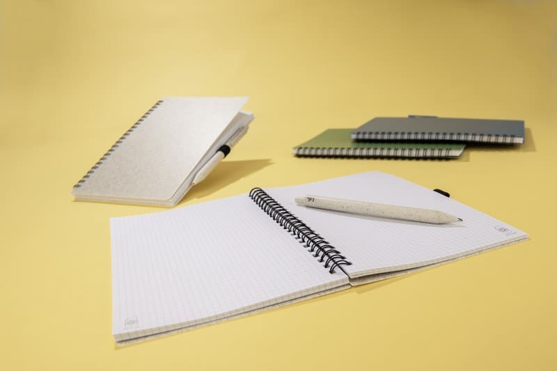 Notes z długopisem TRESA A5